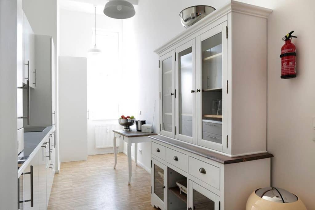 Sc 06 By Rockchair L Superhost Status L 4 Bedrooms Boxspringbeds 2 Bathrooms Balcony Elevator - Cozy Family & Business Flair Welcomes You! * Berlijn