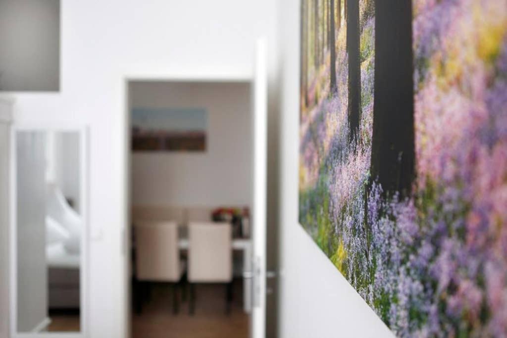 Appartement Sc 06 By Rockchair L Superhost Status L 4 Bedrooms Boxspringbeds 2 Bathrooms Balcony Elevator - Cozy Family & Business Flair Welcomes You! *